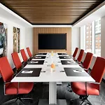 Humaniti Hotel Montreal, Autograph Collection