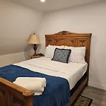 Rustique Duplex Downtown Montreal