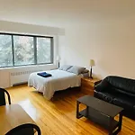 Stylish Montreal Apartment Comfortable Stay In The Golden Square Mile
