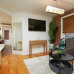Charming Apartment In Prime Location - Plateau Mont Royal