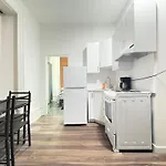 Rio 1-Br Apartment In Mtl