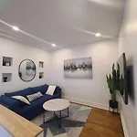 Spacious 3Br Retreat In Vibrant Montreal, Parks, Dining & Culture