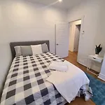 Spacious 3Br Retreat In Vibrant Montreal, Parks, Dining & Culture