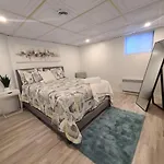 Spacious 3Br Retreat In Vibrant Montreal, Parks, Dining & Culture
