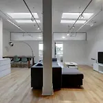 Spacious 4Br1B Chic Retreat In The Plateau Zv7
