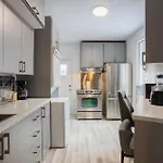 Excellent 4 Bedroom In Griffintown Downtown Mtl Zd3