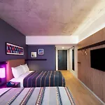 Moxy Montreal Downtown