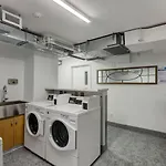 Amazing 1-Bedroom Apartment In Mtl Downtown Zm4