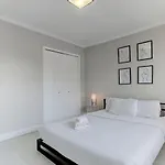 Cool 1-Bedroom Apartment Zm2