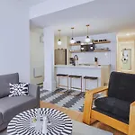 Ch-Apartments, Downtown