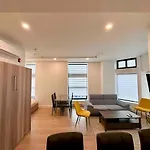 Inner-City Studio On Bishop -Heart Of Mtl Zx0