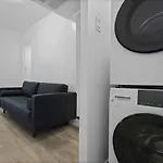 Spacious 3Br In The Heart Of Village Zp1