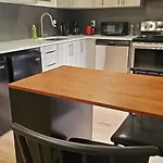Chic Dt Mtl Condo With Rooftop, Bbq And Jacuzzi Zz4