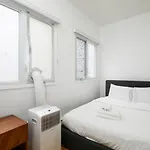 Beautiful Apartment In Downtown Zc9