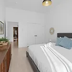 New Modern 2Bdr Apartment In Little Italy