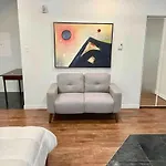Spacious Studio On Bishop - Hot Spot Dtown Mtl Zx5