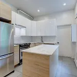 Spacious 3 Bedrooms In Dt Montreal