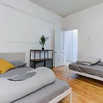 Spacious 3 Bedrooms In Dt Montreal