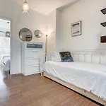 Spacious Group Haven Near Trendy St Laurent