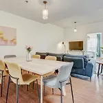 Spacious Group Haven Near Trendy St Laurent