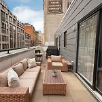 Trendy Old Port Private Terrace