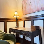 Authentic Spacious 1Bdr In Downtown Montreal