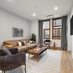 Hotel 511 Place D\'Armes Luxury Apartments