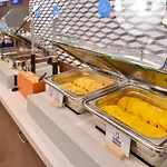 Holiday Inn Express Montreal Airport - St-Laurent By Ihg