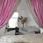 1 Avenue, Verdun
