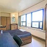 Zum Auberge D\'Ete - Universite De Montreal