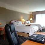 Grand Plaza Montreal Centre-Ville