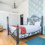 Likeahotel - Square Victoria