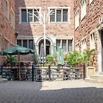 Sonder — Bishop Court