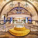 Chateau Vieux-Montreal