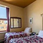 Hotel Champ De Mars Montreal