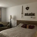 Le P\'Tit Cousin