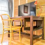 Artsy Studio In Milton Park By Sonder