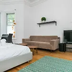 Chic Studio In Milton Park By Sonder