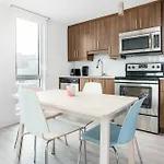Bright 2Br In Festival Quarter By Sonder