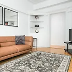Expansive 4Br In Milton Park By Sonder