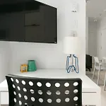 Colorful 2Br In Downtown Mtl By Sonder