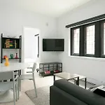 Colorful 2Br In Downtown Mtl By Sonder