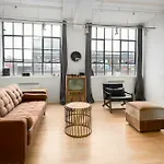 Expansive 6Br In Plateau By Sonder