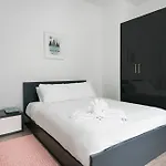 Contemporary 1Br In Downtown Mtl By Sonder