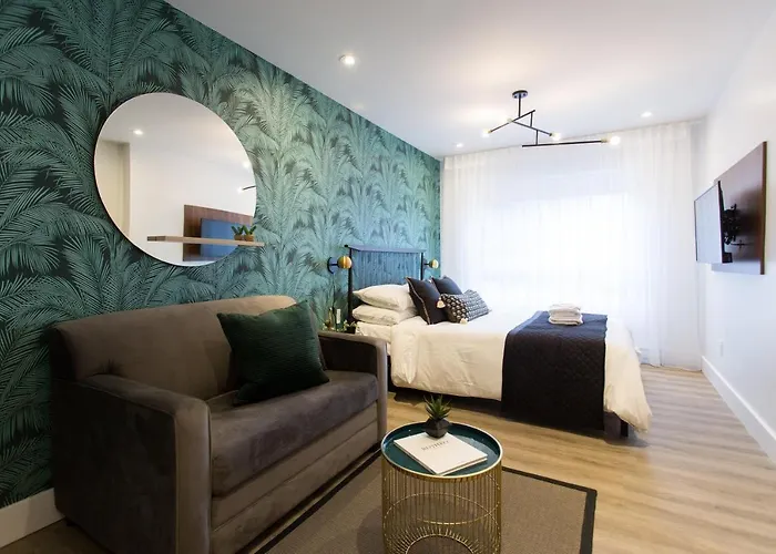 Studio Palms Steps From Jeantalon Market Full Bath By Den Stays