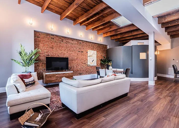 Family Friendly 3-Bedroom Beauty In Le Plateau By Denstays