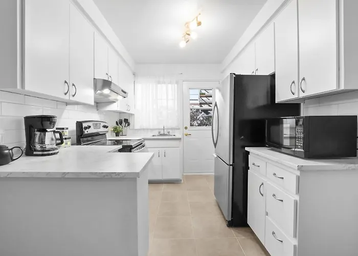 Free Parking Gorgeous 3Bedrooms