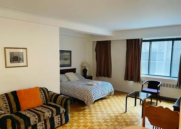 Stylish Montreal Apartment: Comfortable Stay In The Golden Square Mile