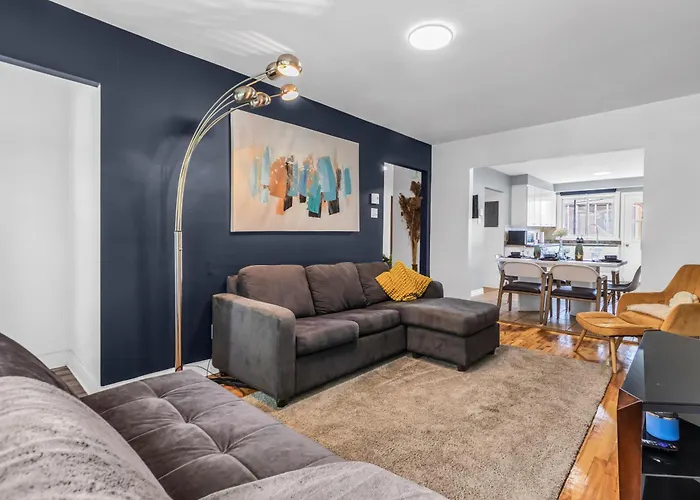 Cozy 3 Bedrooms Montreal
