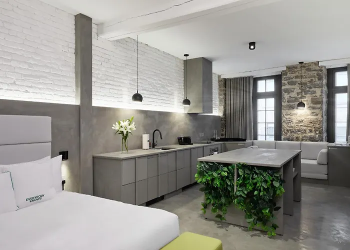 David Hotel